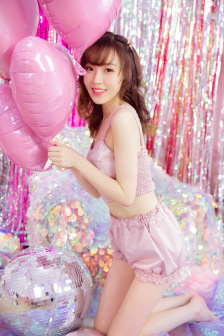 女体采集